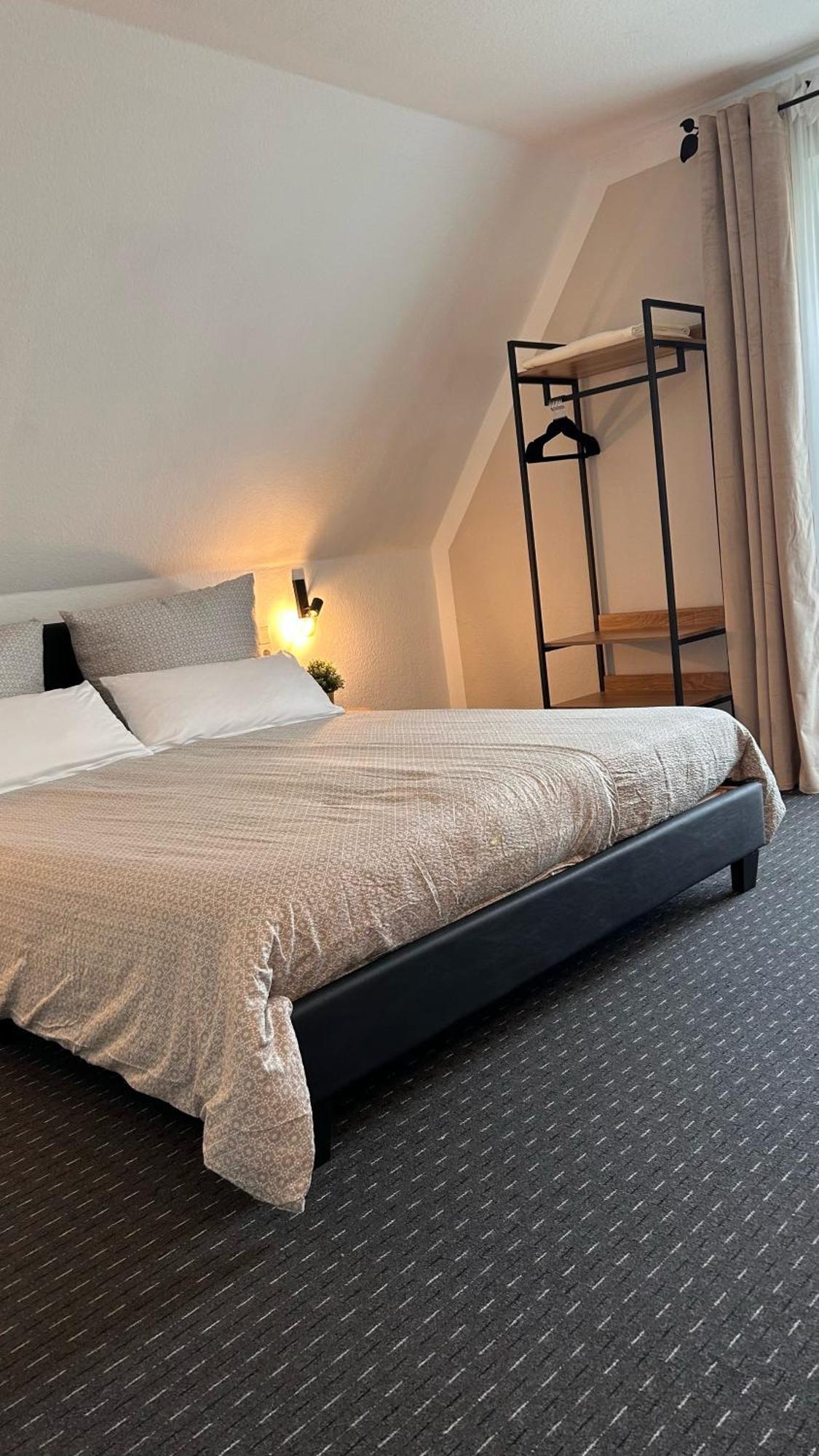 Haus Uebernachtenswert Cochem Mosel ภายนอก รูปภาพ
