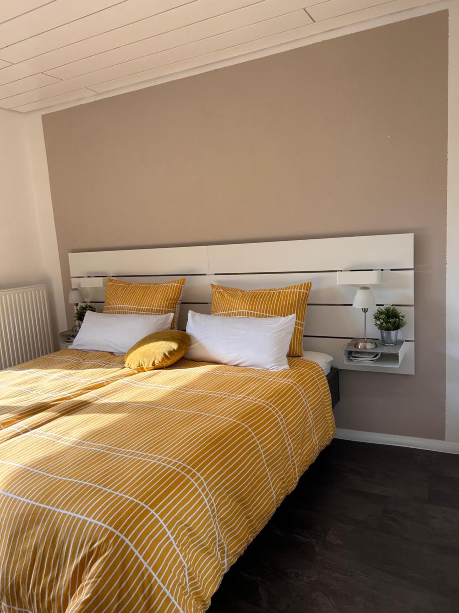 Haus Uebernachtenswert Cochem Mosel ภายนอก รูปภาพ